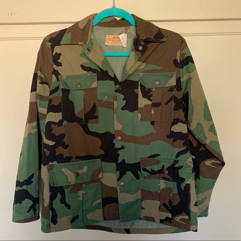 Vintage army hunting camouflage jacket size small